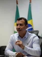 Secretário da SSPDS visita Superintendência de Pesquisa e Estratégia de Segurança Pública